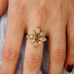 Bague dorée fleur duo de pierres