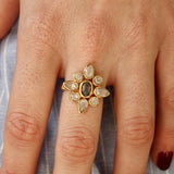 Bague dorée fleur duo de pierres