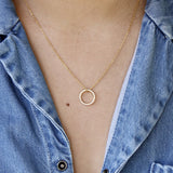 Collier doré anneau S M L XL et zircons blancs - S