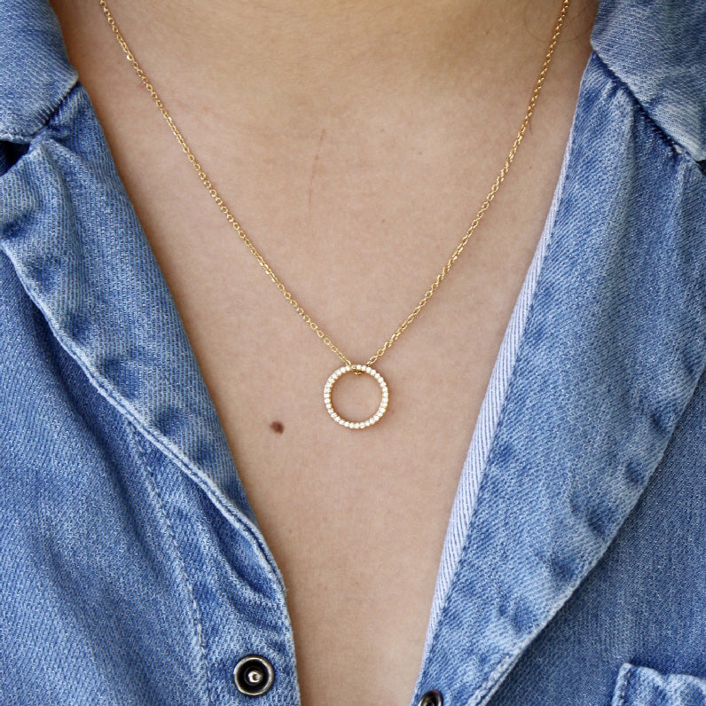Collier doré anneau S M L XL et zircons blancs - S