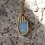 Collier doré main de fatma pierre