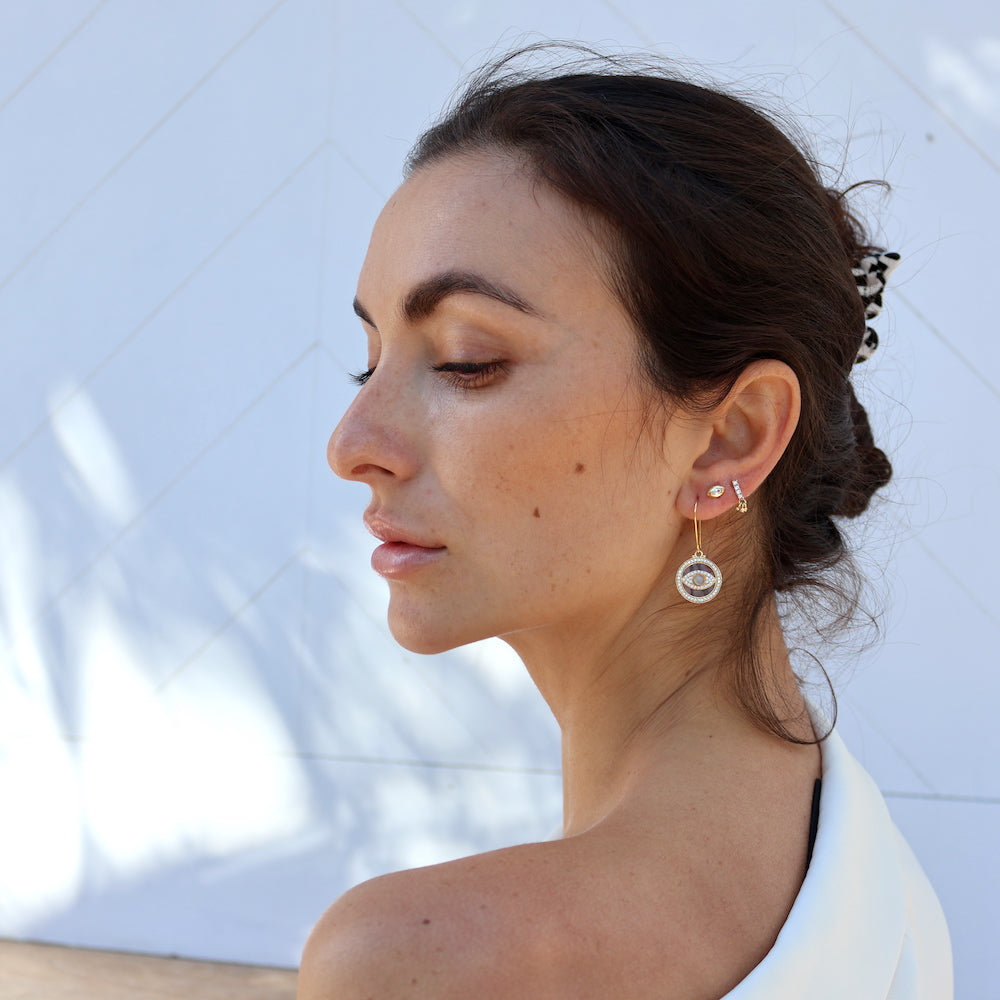 Boucles dorées médaille oeil pierre et zircons - Boucles