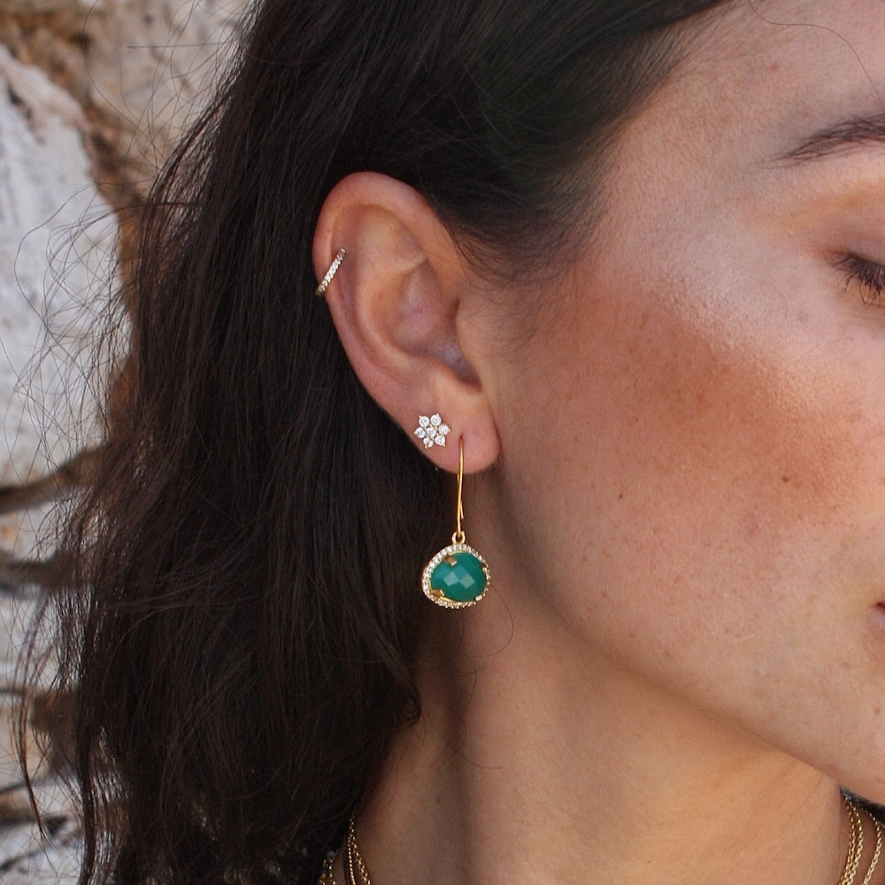 Boucles dorées fleurs zircons